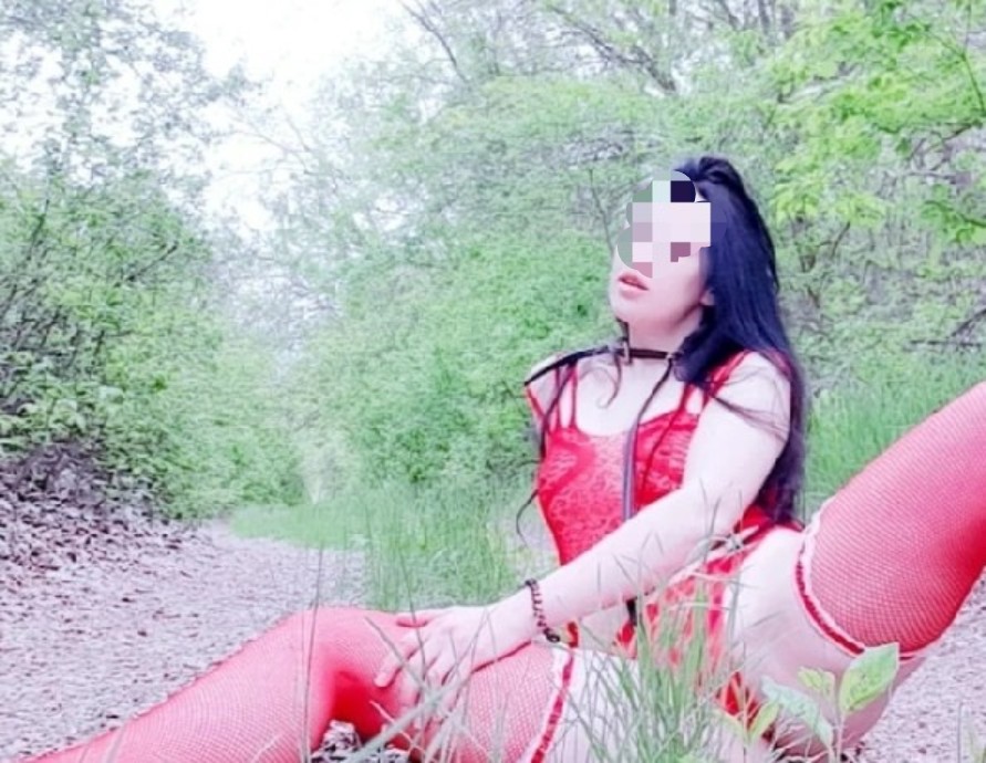 Hot and Sexy lady here for your needs